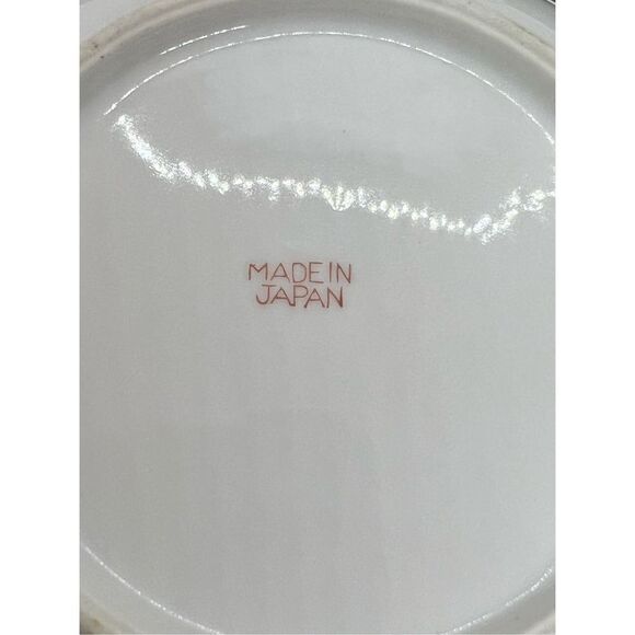 Vintage Peach Lusterware Serving Plate with Floral Pattern, Made in Japan - Picture 7 of 7